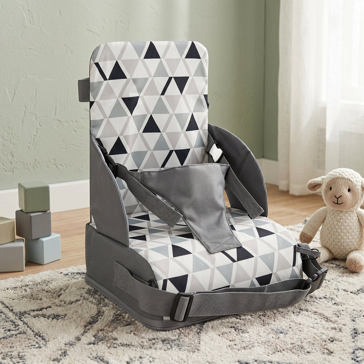 Nest Travel Booster Seat